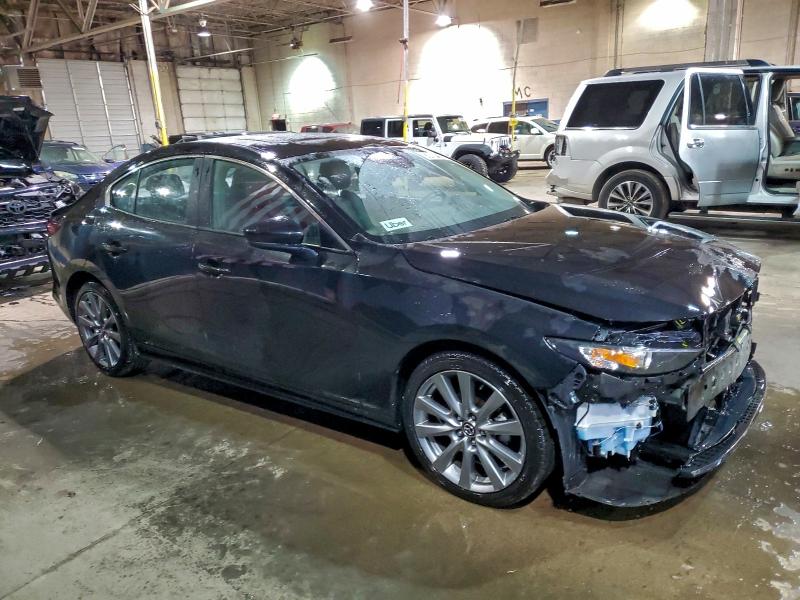 Фото 4 - MAZDA 3