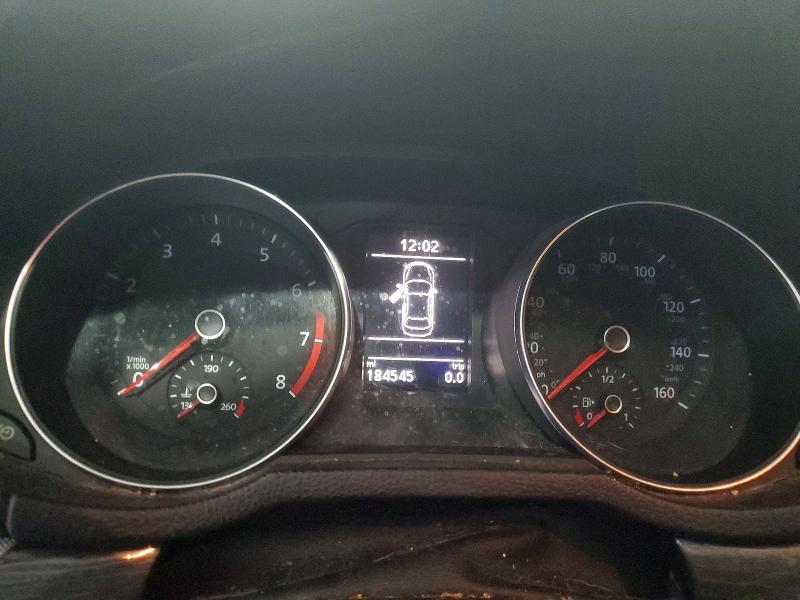 Фото 9 - VOLKSWAGEN PASSAT