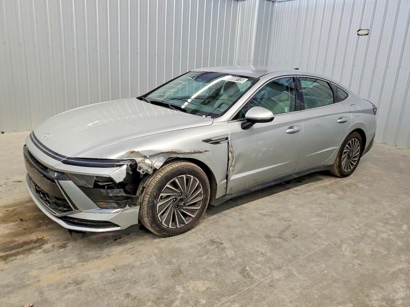 Фото 1 - HYUNDAI SONATA