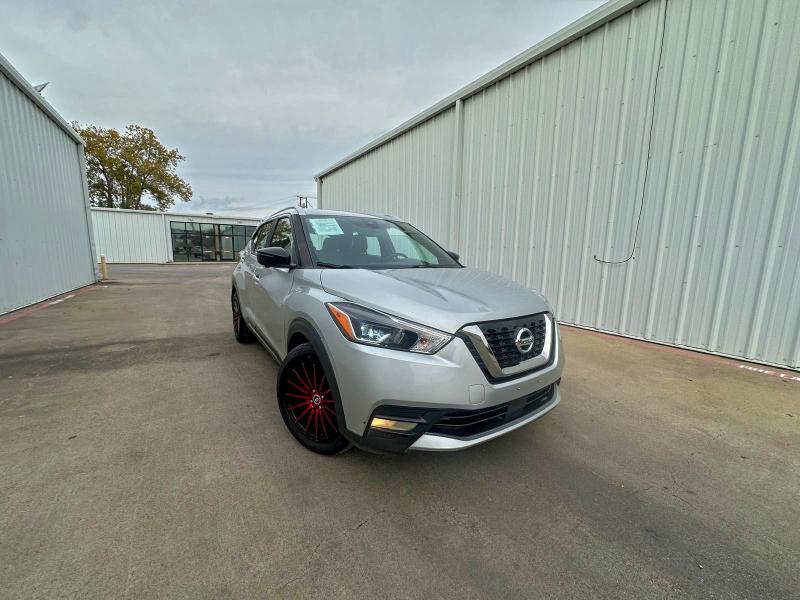 Фото 1 - NISSAN KICKS