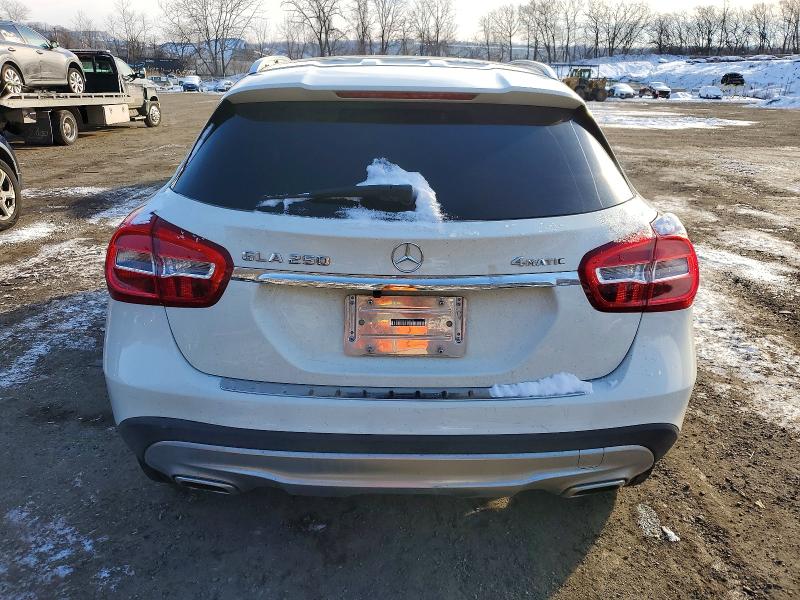 Фото 6 - MERCEDES-BENZ GLA-CLASS