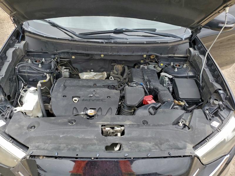 Фото 12 - MITSUBISHI OUTLANDER