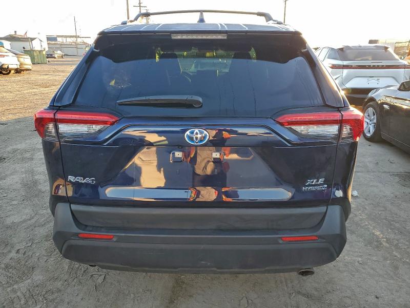 Фото 6 - TOYOTA RAV4