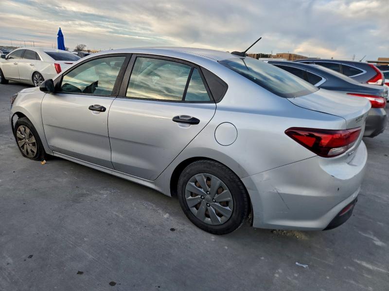 Фото 2 - KIA RIO