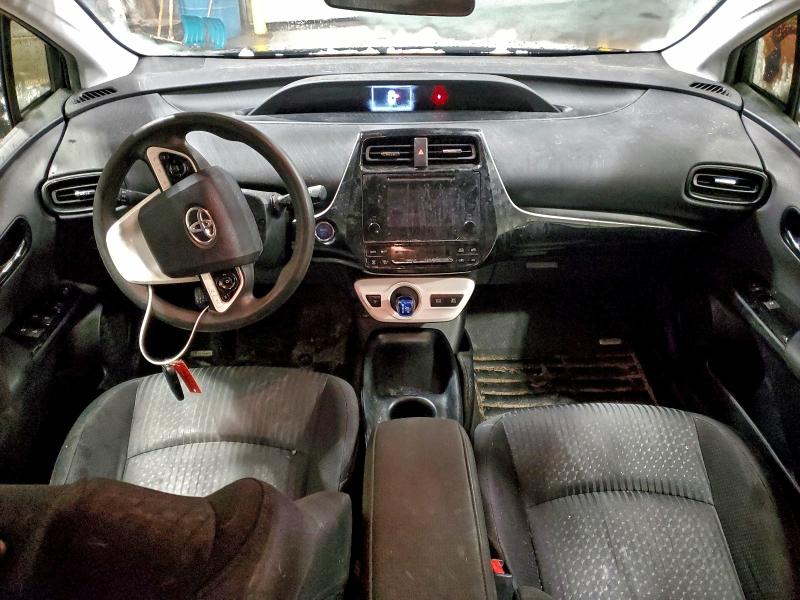 Фото 8 - TOYOTA PRIUS