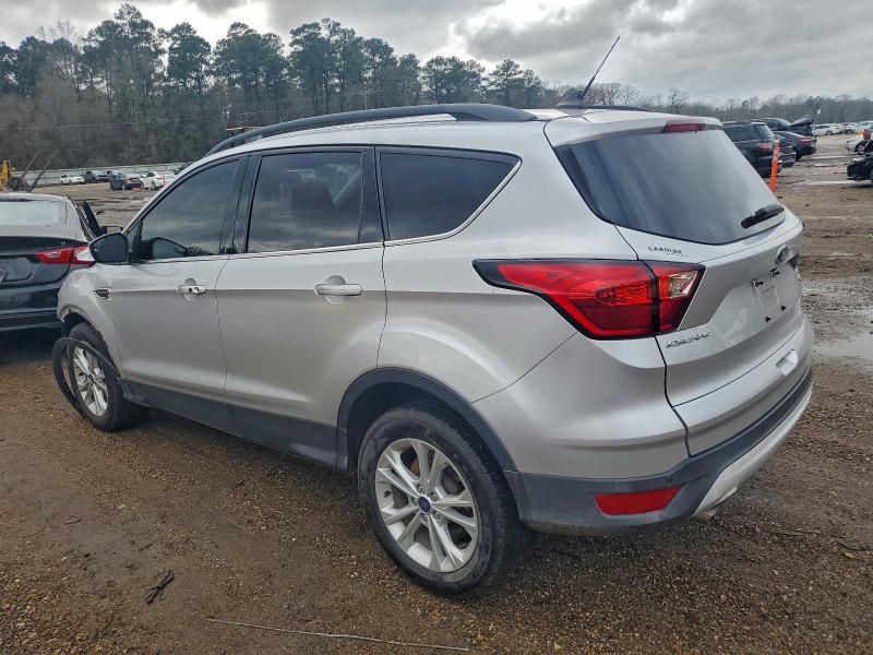 Фото 2 - FORD ESCAPE