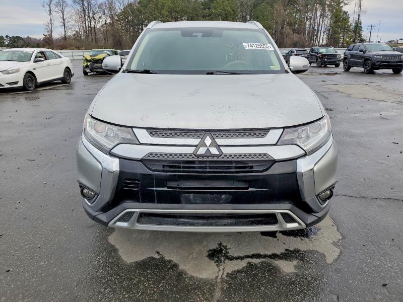 Фото 5 - MITSUBISHI OUTLANDER