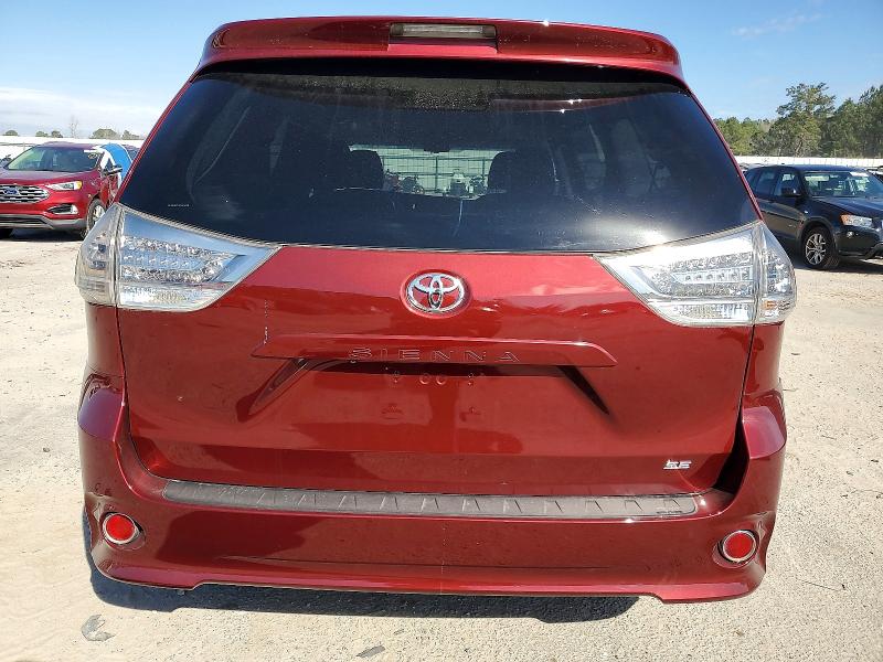 Фото 6 - TOYOTA SIENNA