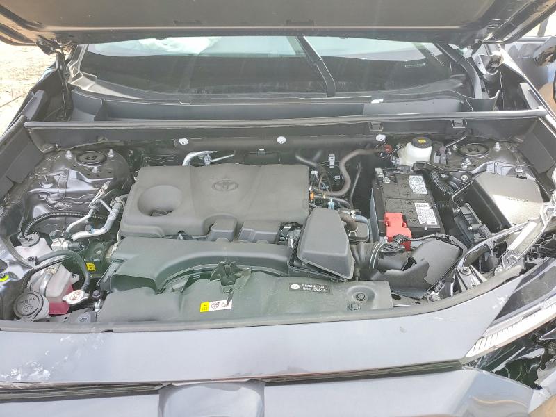 Фото 11 - TOYOTA RAV4