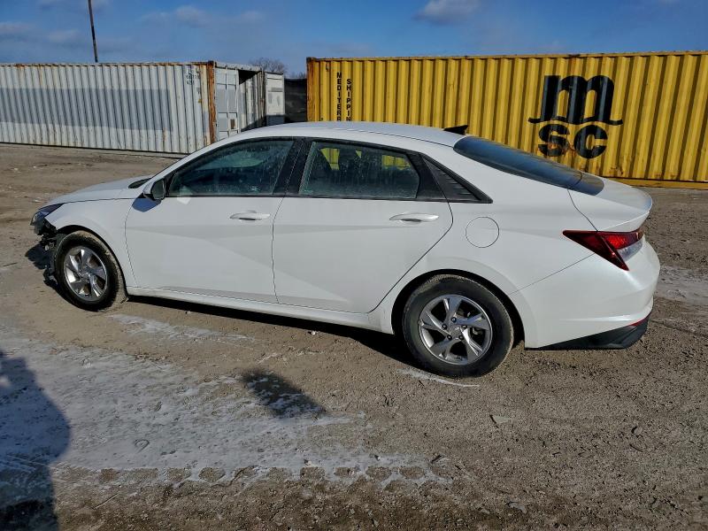 Фото 2 - HYUNDAI ELANTRA