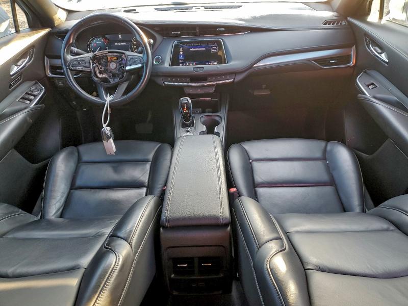 Фото 8 - CADILLAC XT4