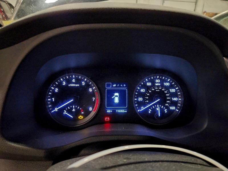 Фото 9 - HYUNDAI TUCSON