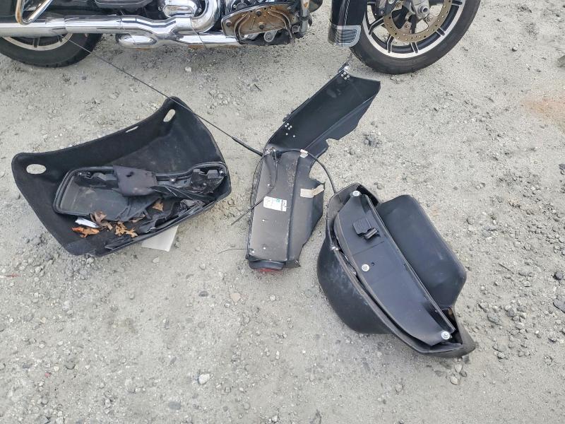 HARLEY-DAVIDSON FL 2014