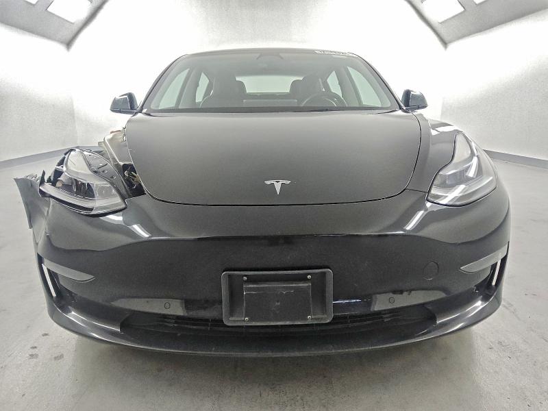 Фото 5 - TESLA MODEL 3