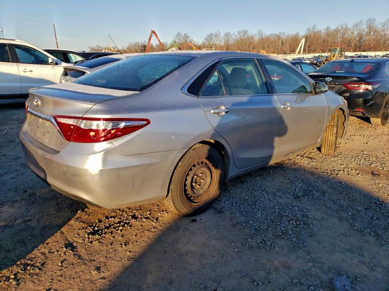 Фото 3 - TOYOTA CAMRY