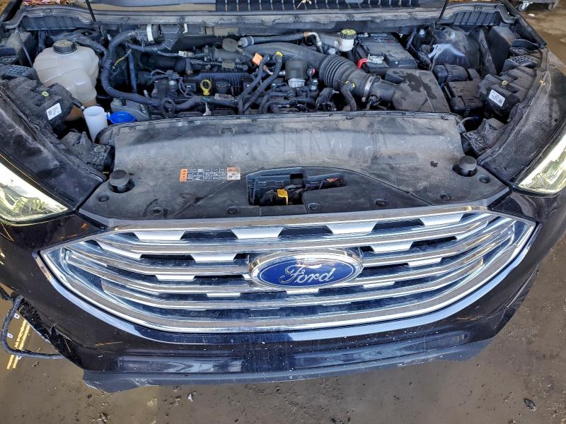 Фото 12 - FORD EDGE