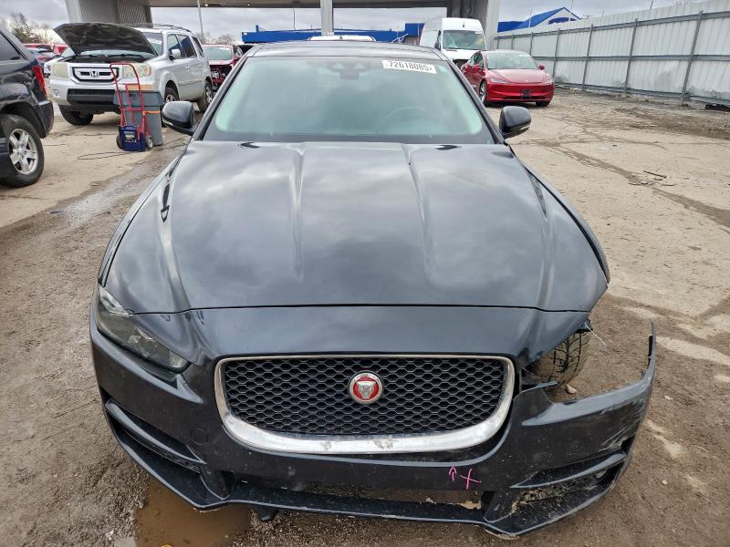 Фото 5 - JAGUAR XE