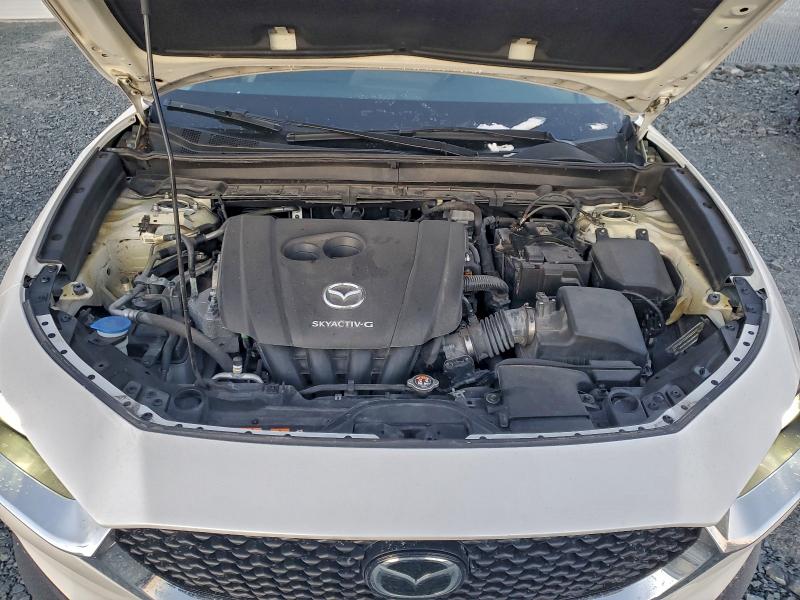 Фото 12 - MAZDA CX30