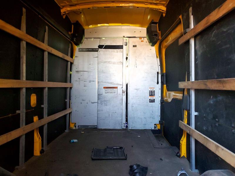 Фото 10 - FORD TRANSIT