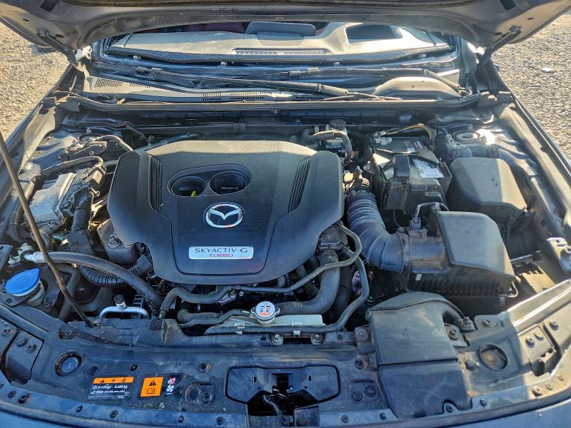 Фото 11 - MAZDA 3