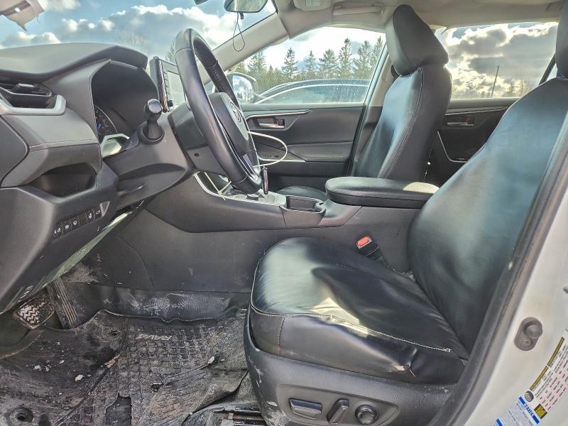 Фото 7 - TOYOTA RAV4