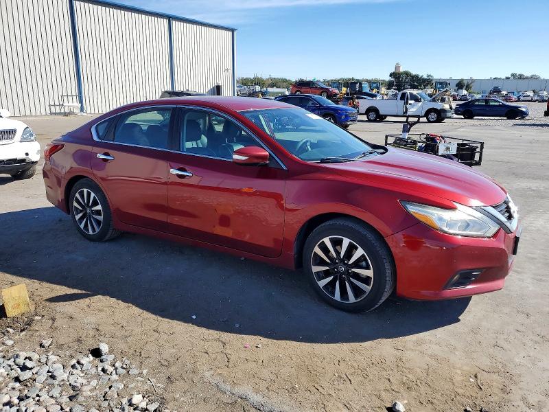 Фото 4 - NISSAN ALTIMA