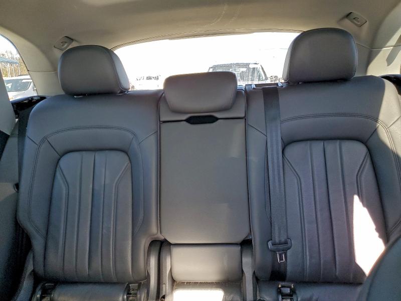 Фото 10 - AUDI Q5