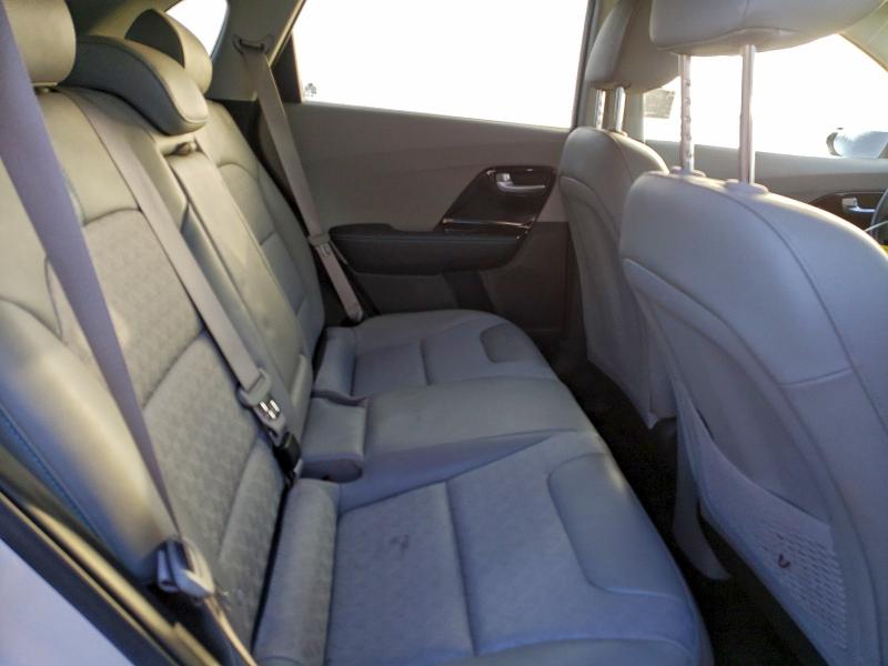 Фото 10 - KIA NIRO