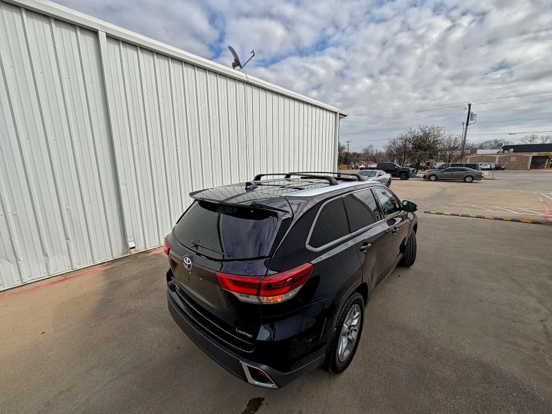 Фото 4 - TOYOTA HIGHLANDER