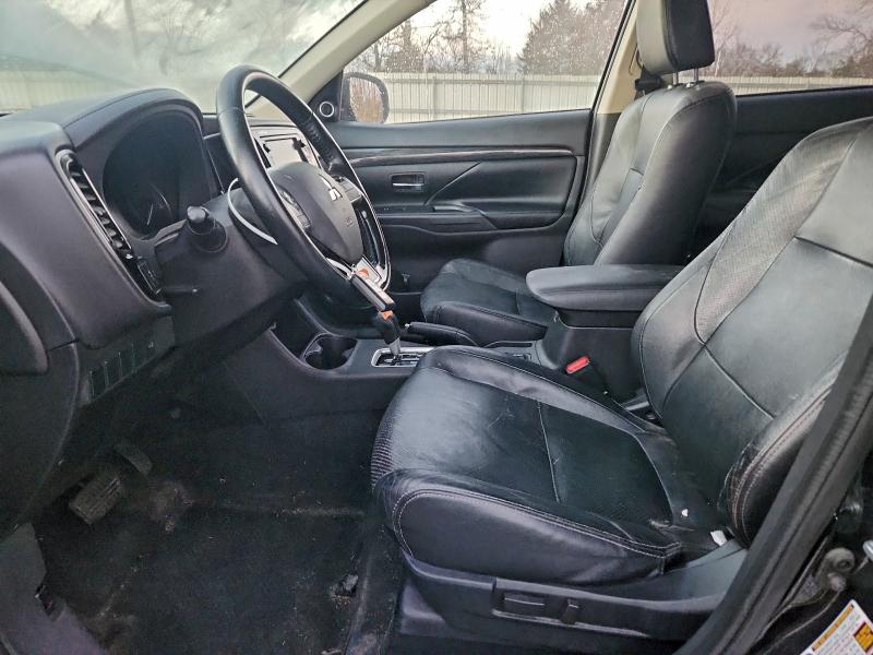 Фото 7 - MITSUBISHI OUTLANDER