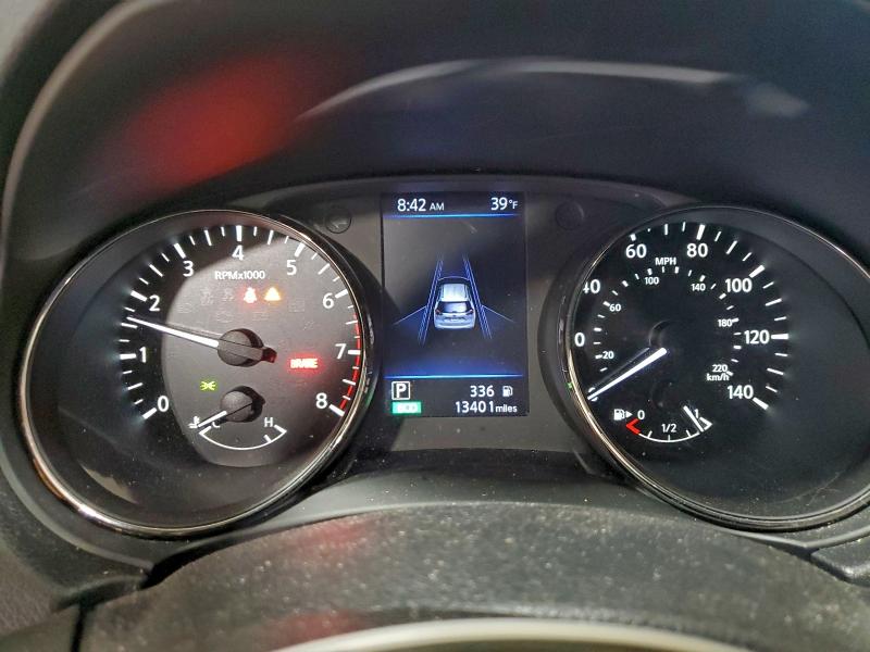 Фото 9 - NISSAN ROGUE