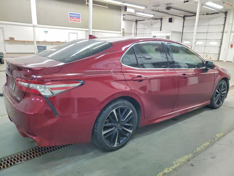 Фото 3 - TOYOTA CAMRY