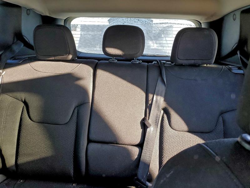 Фото 10 - JEEP RENEGADE