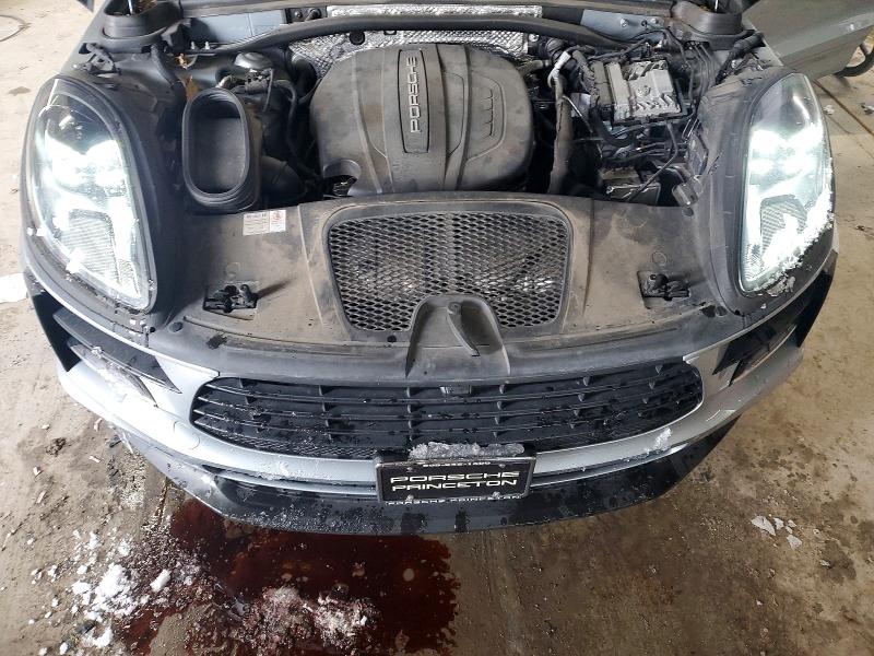 Фото 12 - PORSCHE MACAN