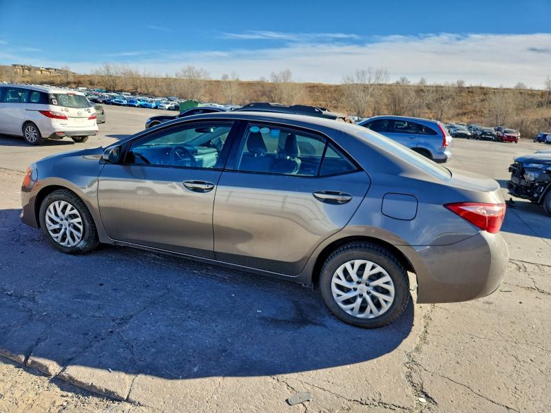 Фото 2 - TOYOTA COROLLA