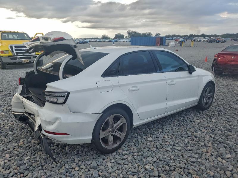 Фото 3 - AUDI A3