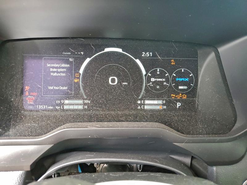 Фото 9 - TOYOTA SEQUOIA