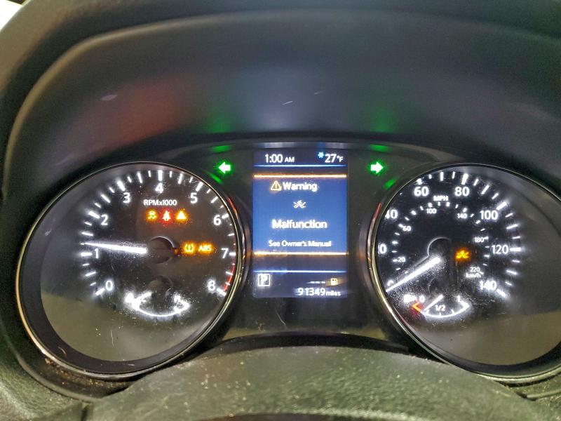 Фото 9 - NISSAN ROGUE