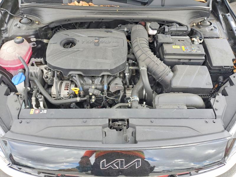 Фото 11 - KIA FORTE