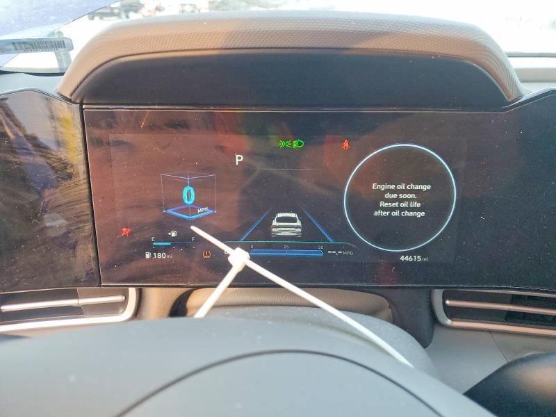 Фото 9 - HYUNDAI ELANTRA