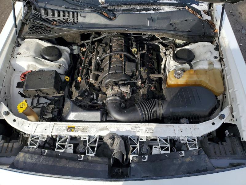 Фото 11 - DODGE CHALLENGER