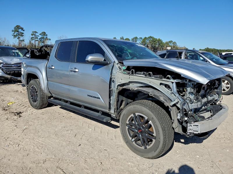 Фото 4 - TOYOTA TACOMA