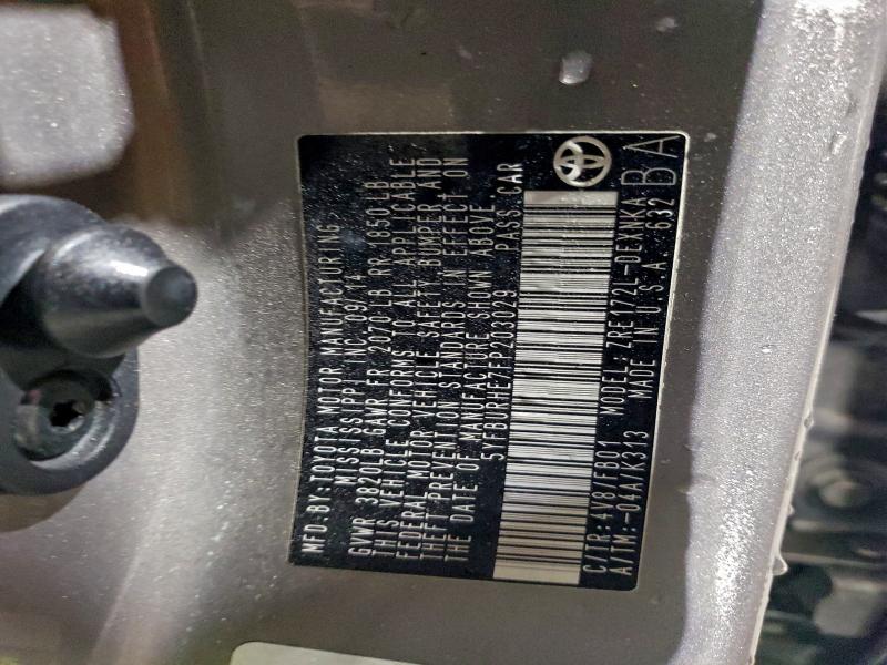 Фото 12 - TOYOTA COROLLA