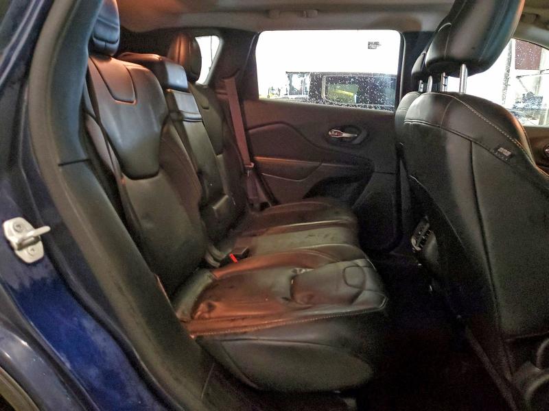 Фото 11 - JEEP GRAND CHER