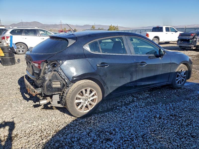 Фото 3 - MAZDA 3