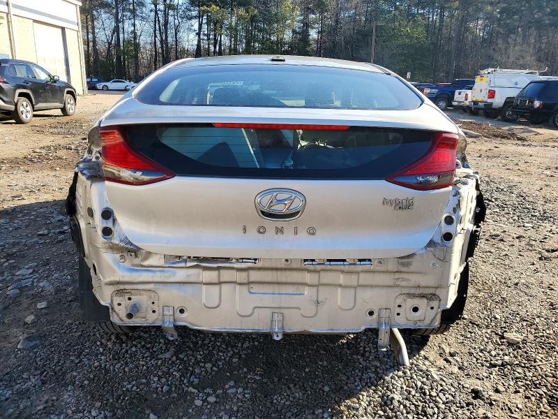 Фото 6 - HYUNDAI IONIQ