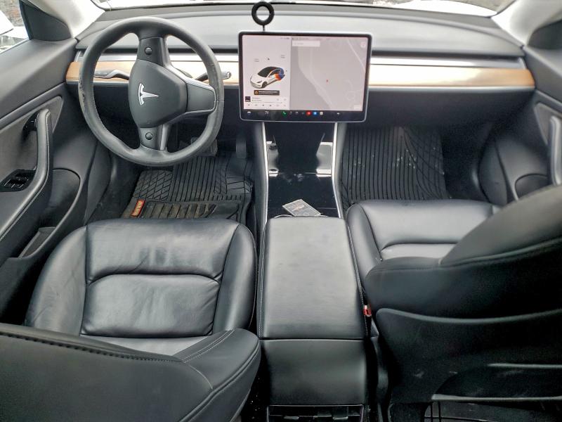 Фото 8 - TESLA MODEL 3