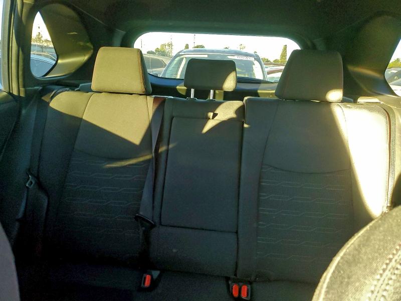 Фото 10 - TOYOTA RAV4