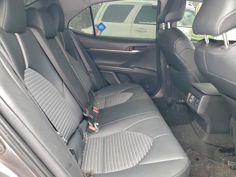 Фото 10 - TOYOTA CAMRY