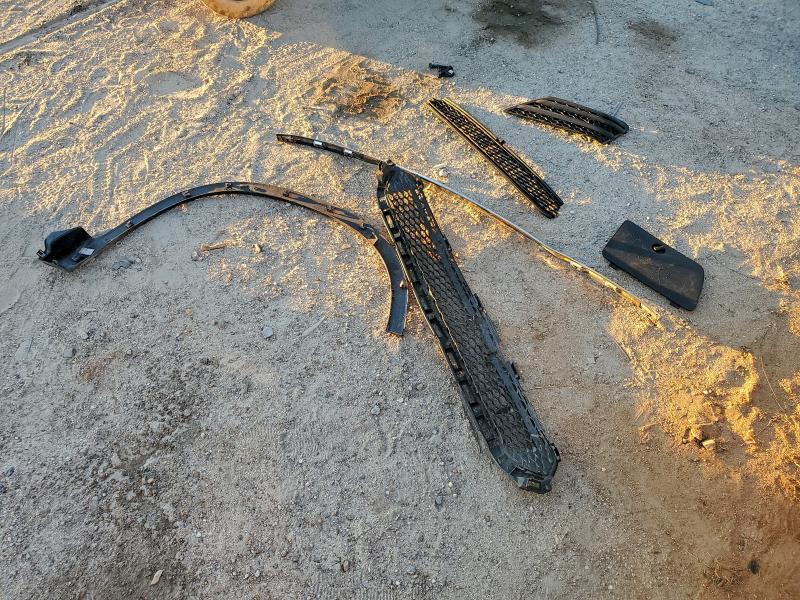 Фото 13 - FORD EXPLORER